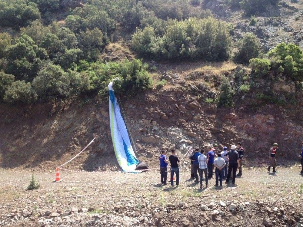 Kaybolan paraşütçünün cansız bedeni bulundu