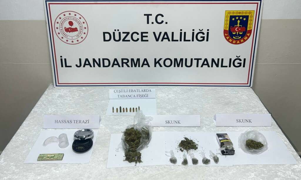 Farklı kimlik kullanarak kiraladığı evde uyuşturucu satıyordu, tutuklandı