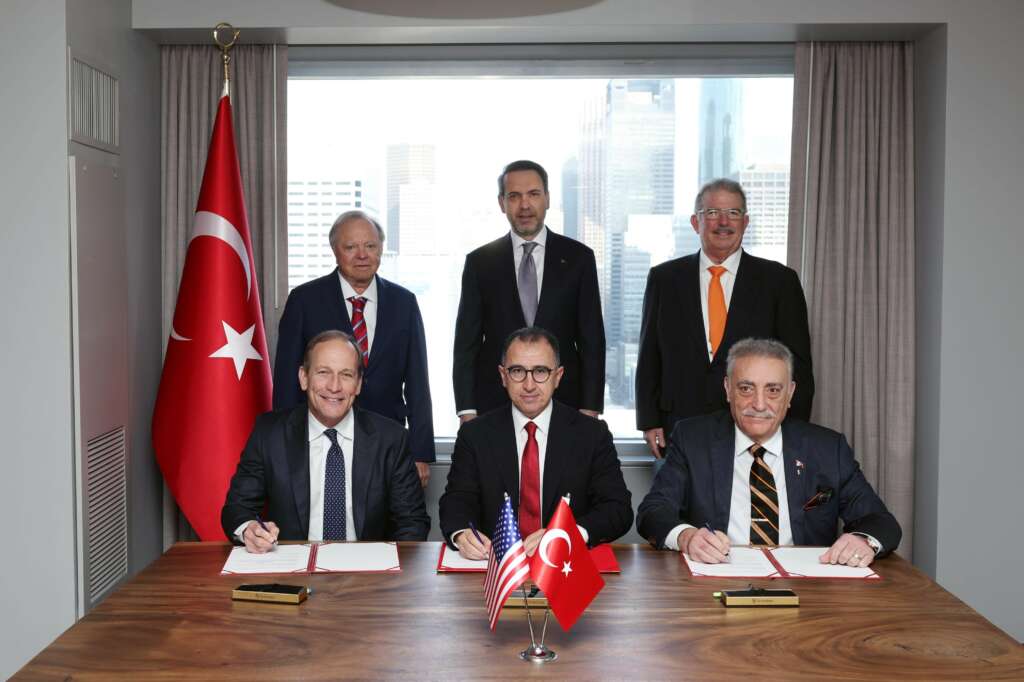 Enerji ve Tabii Kaynaklar Bakanı Bayraktar, ABD’de CERAWeek 2025’e katıldı