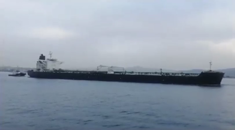 Çanakkale Boğazı’ndan geçen tanker makine arızası yaptı