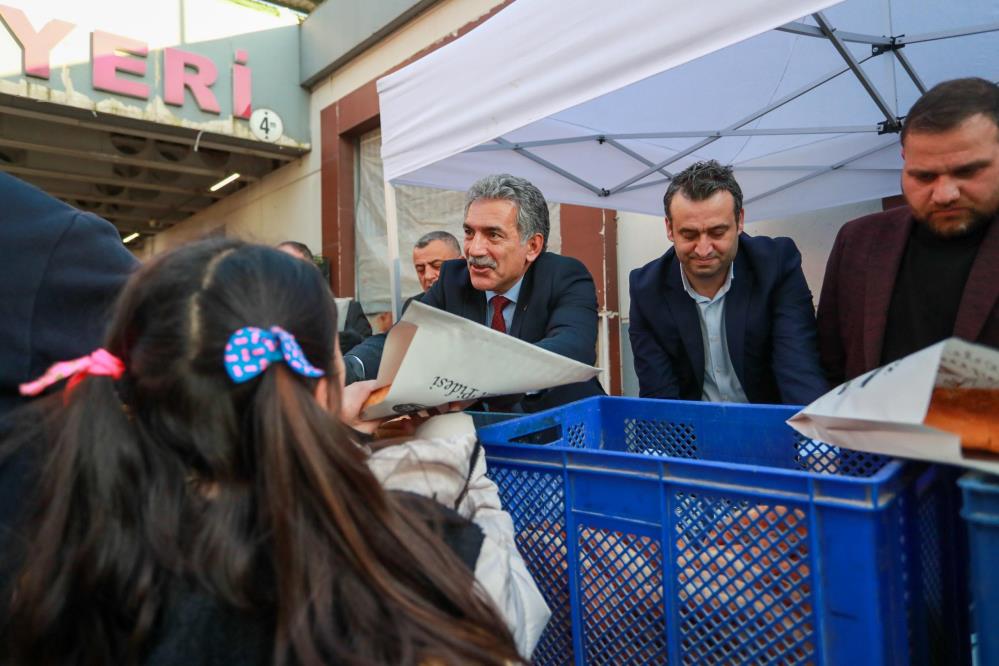 İftarlık pideler Gemlik Belediyesi’nden