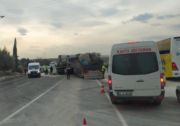 Kazada ağır yaralanan sürücü hayatını kaybetti