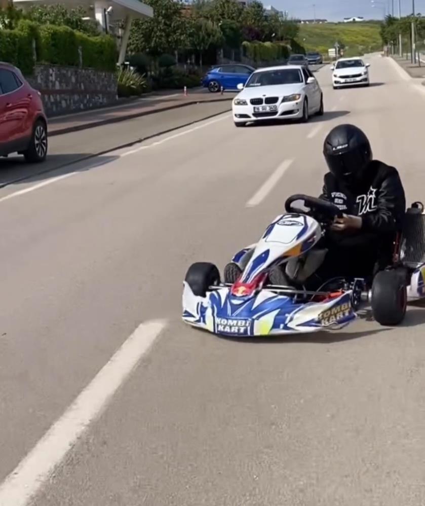 Bursa’da go kart sürücüsü pisti şaşırdı, trafiğe çıkıp drift attı