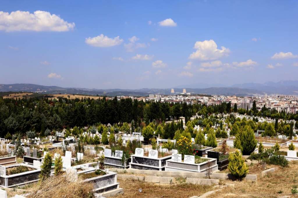 Bursa Büyükşehir’den ‘katlı mezarlığa’ onay