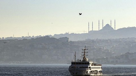 İstanbul’da gemi trafiği durduruldu!