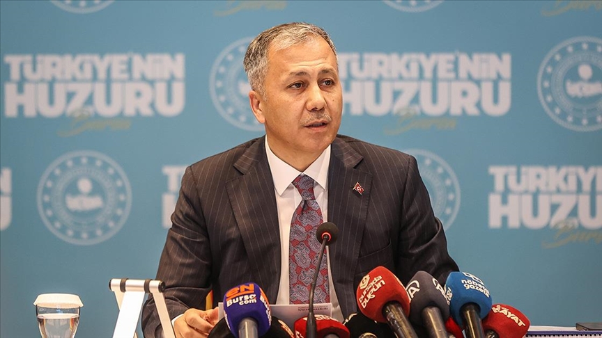 Bakan Yerlikaya: Yüksekova Belediye Başkanı hakkında soruşturma izni verilmiştir