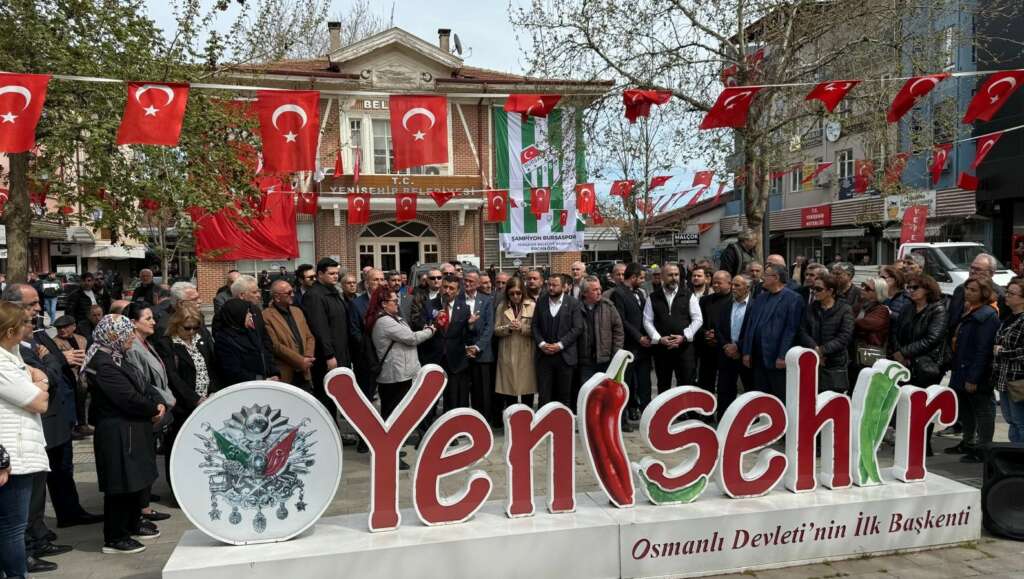İYİ Parti’den, AK Parti’ye geçen Yenişehir Belediye Başkanı Özel’e çok sert tepki!